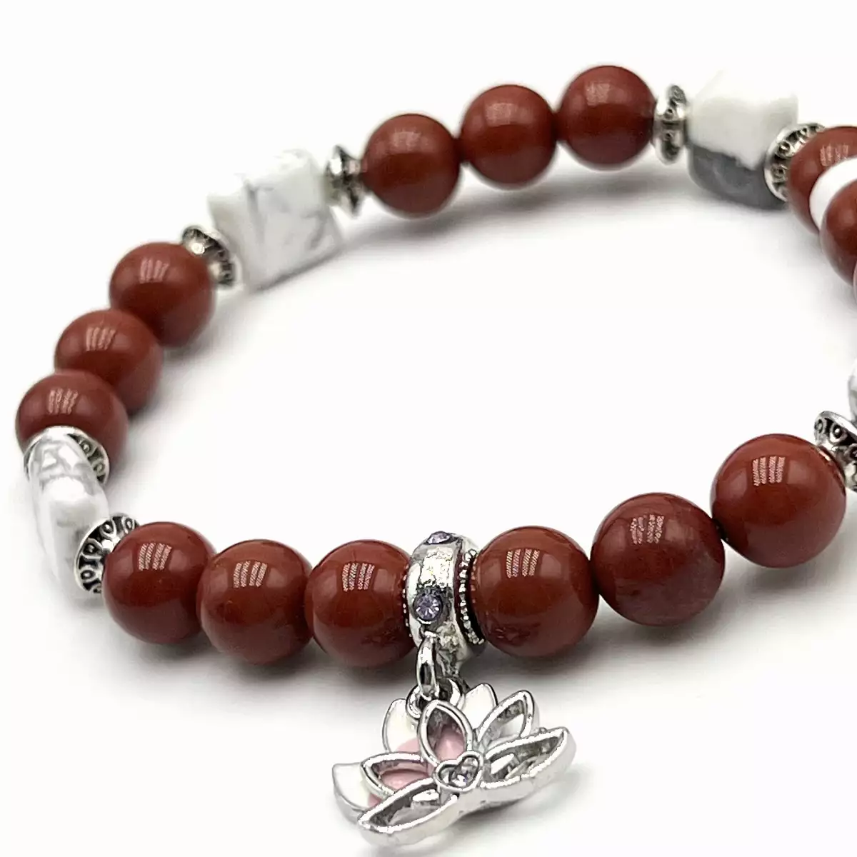 Bracelet jaspe rouge et howlite