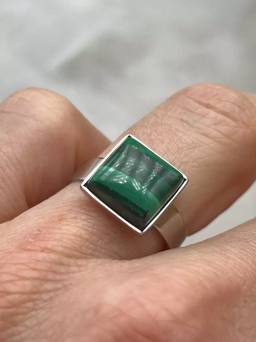 Bague en malachite