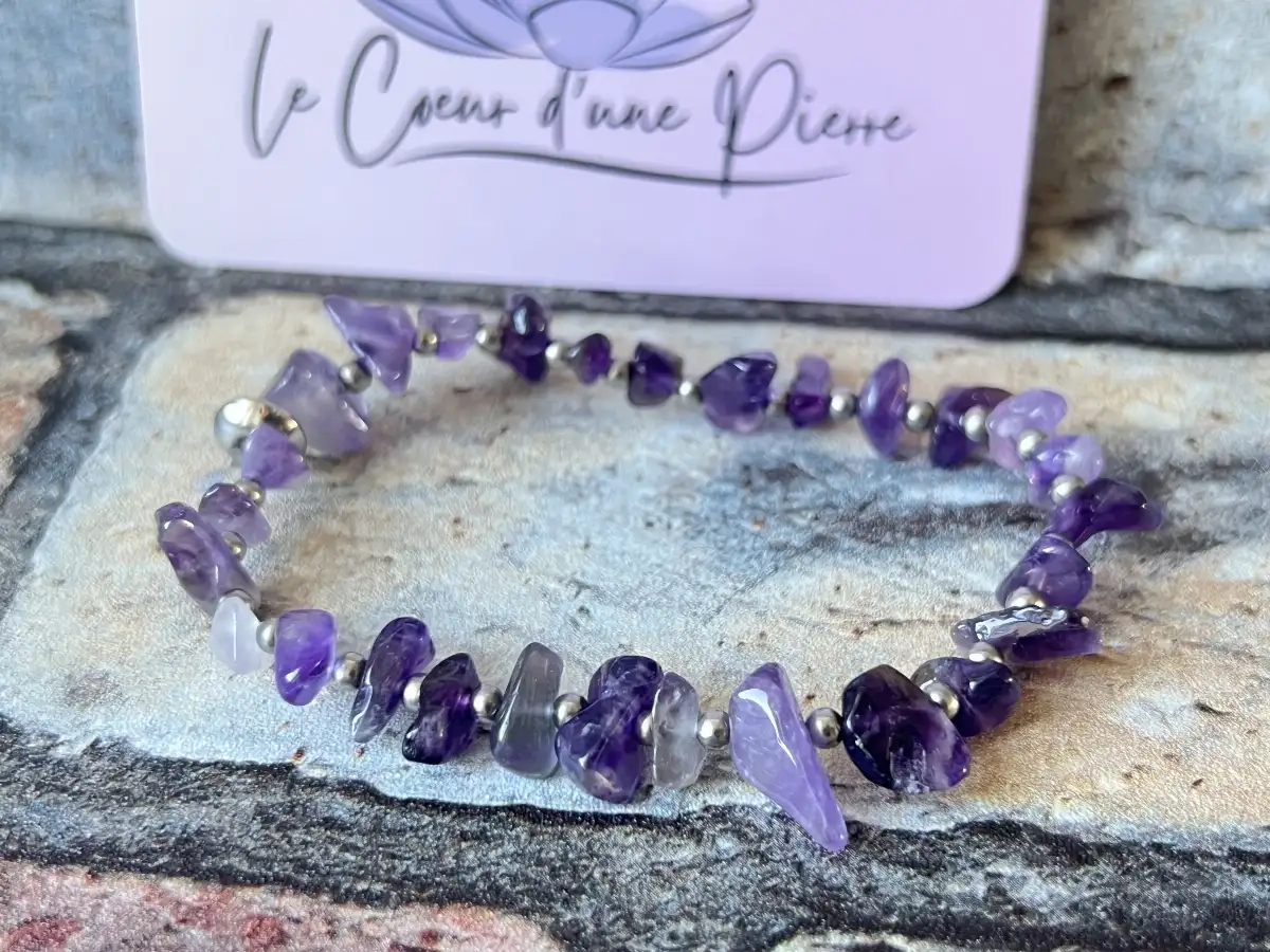 Bracelet en Améthyste – Perles Chips & Séparateurs Inox