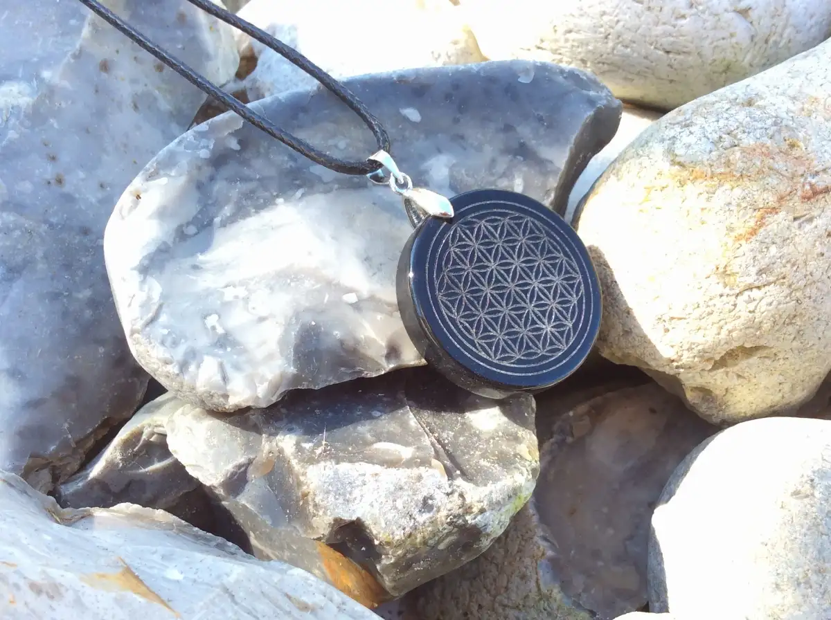 Pendentif Obsidienne & Fleur de Vie