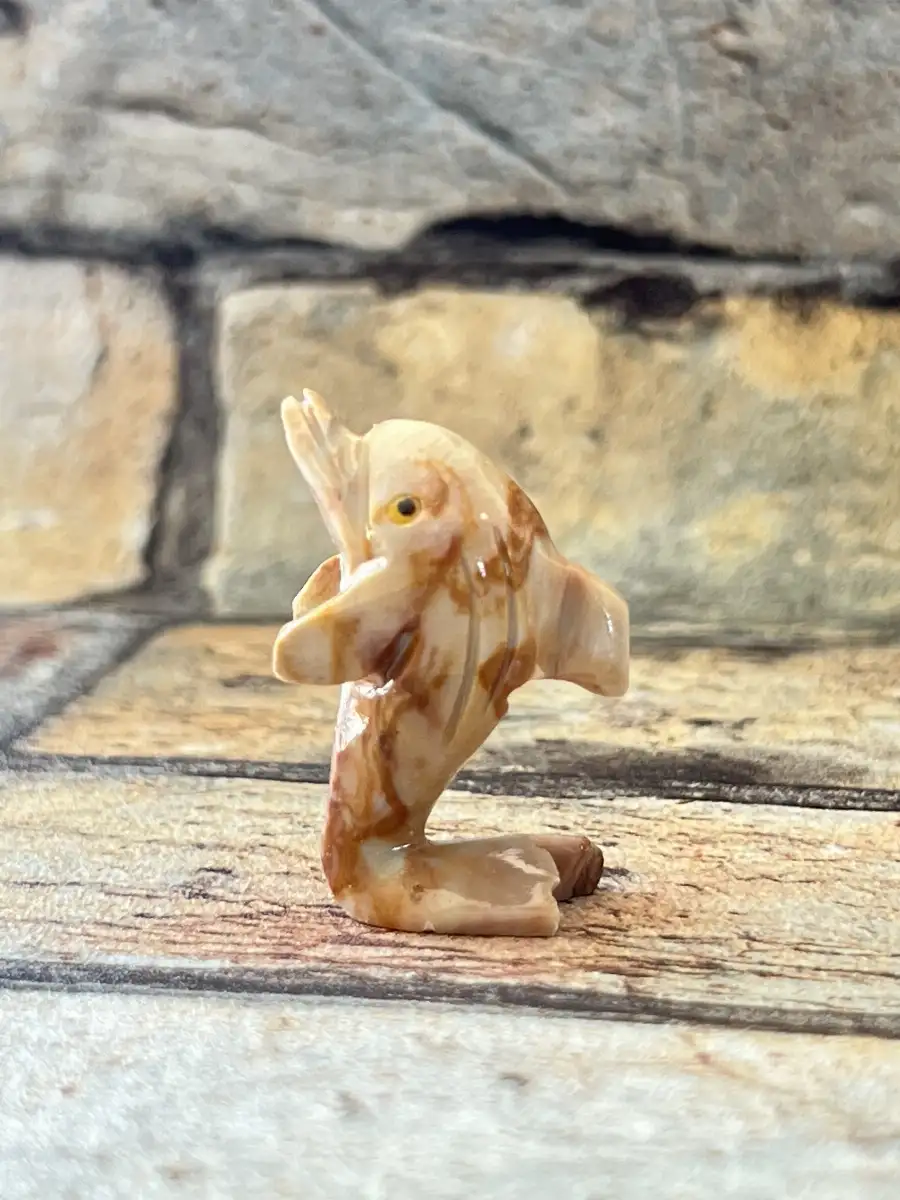 Petit dauphin en stéatite