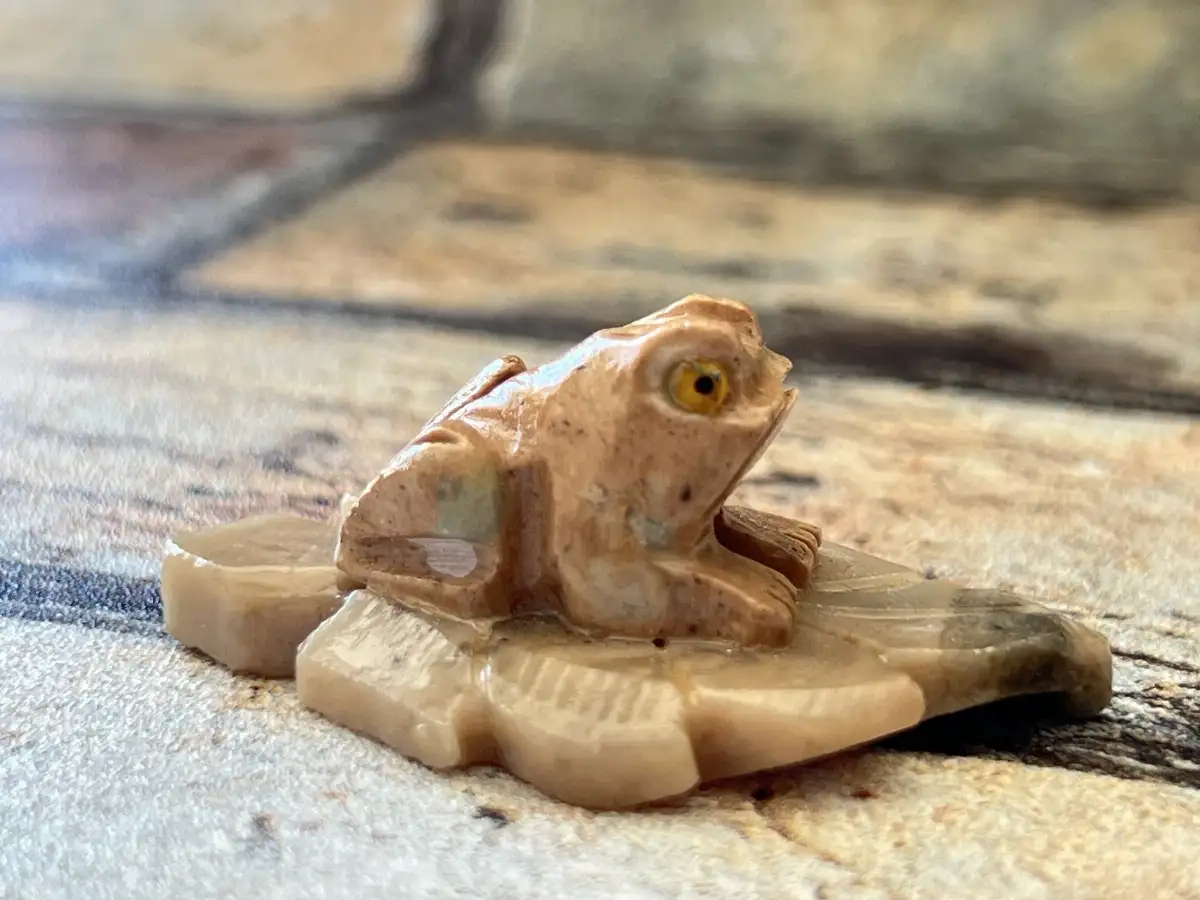 Petite Grenouille sur Nénuphar en Stéatite