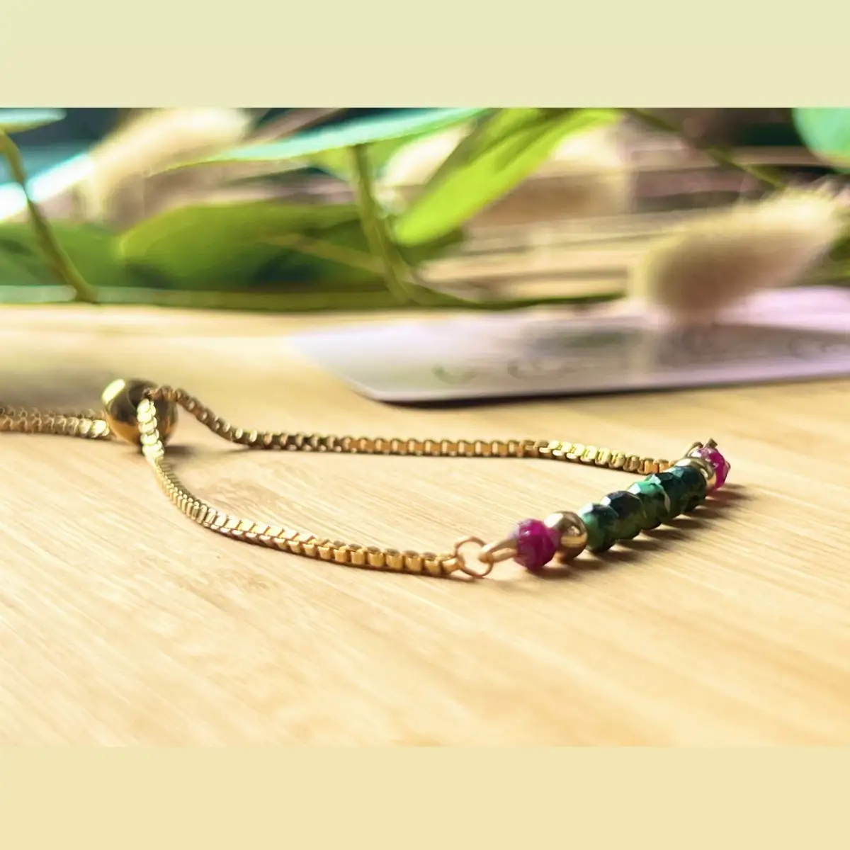 Bracelet "Éclat du Cœur et Ancrage Sacré" – Turquoise Africaine facettée ET Rubis
