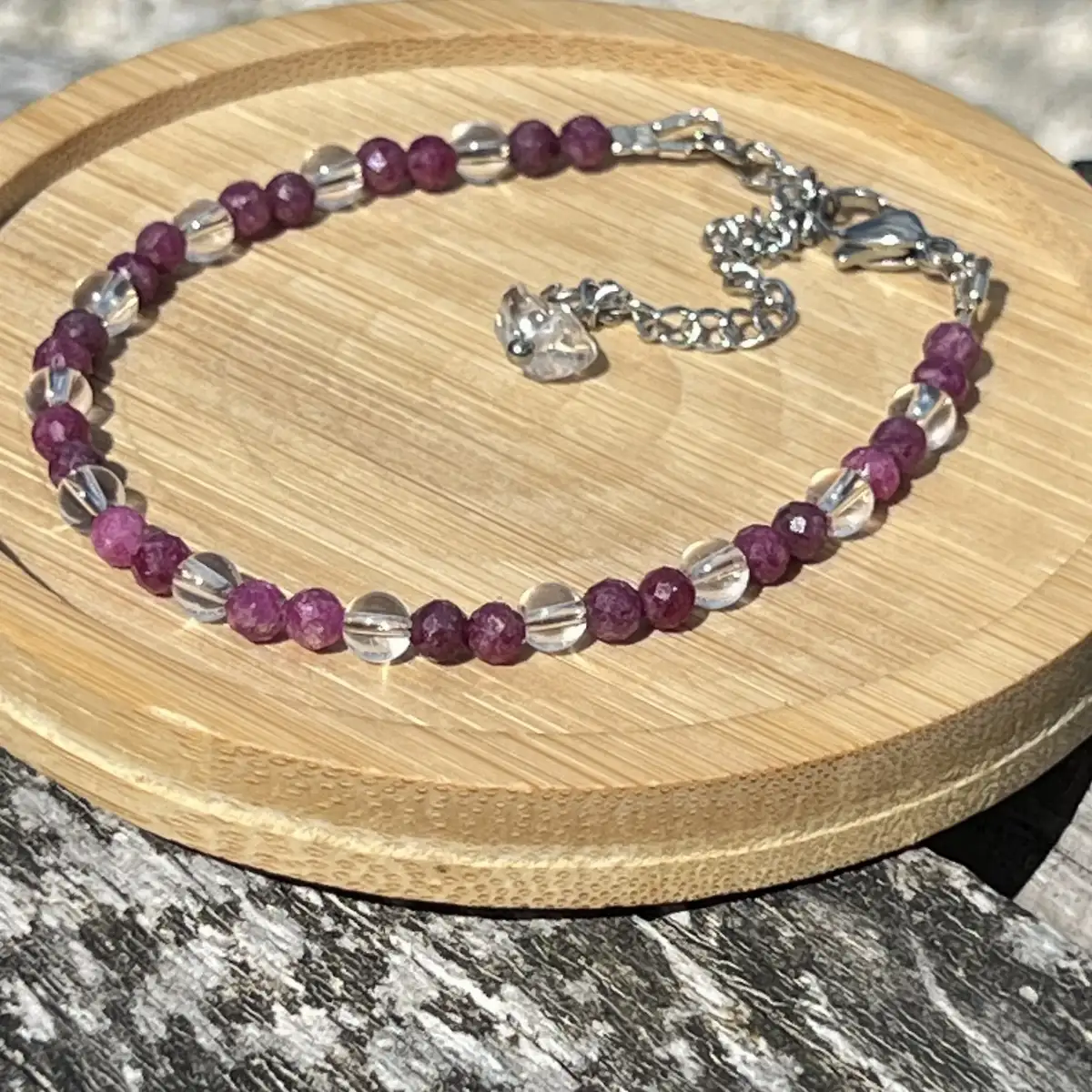 Bracelet "Force du Cœur et Clarté" – Rubis Facetté et Cristal de Roche