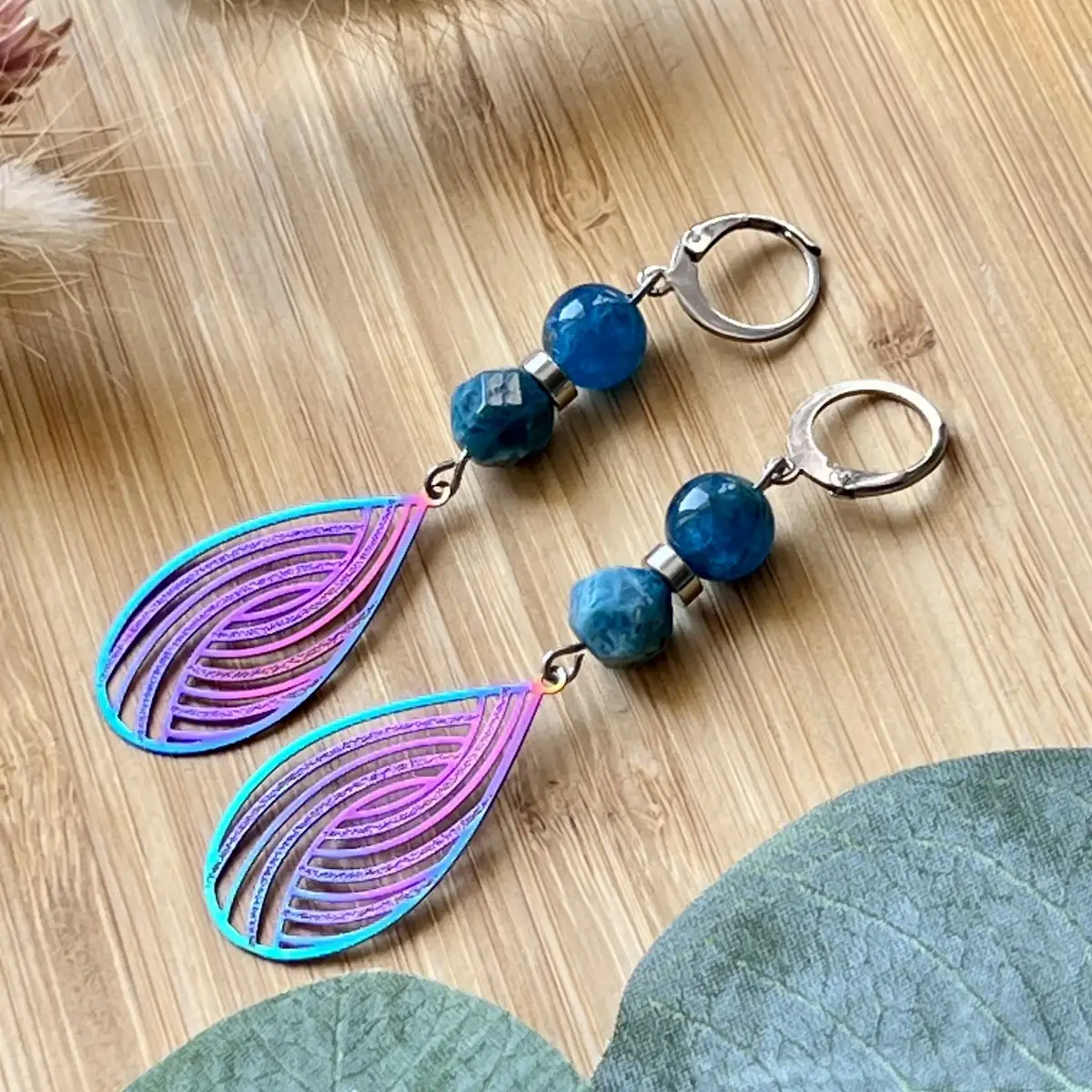 Boucles d'oreilles apatite bleue