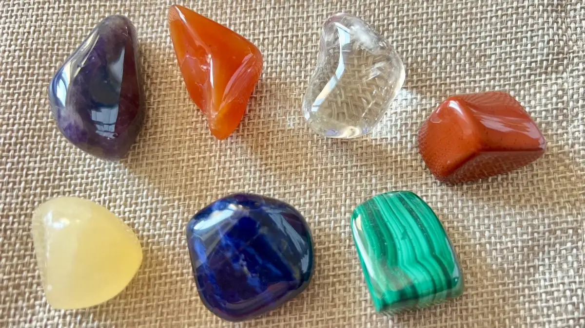 Lot de Pierres Roulées – 7 Chakras