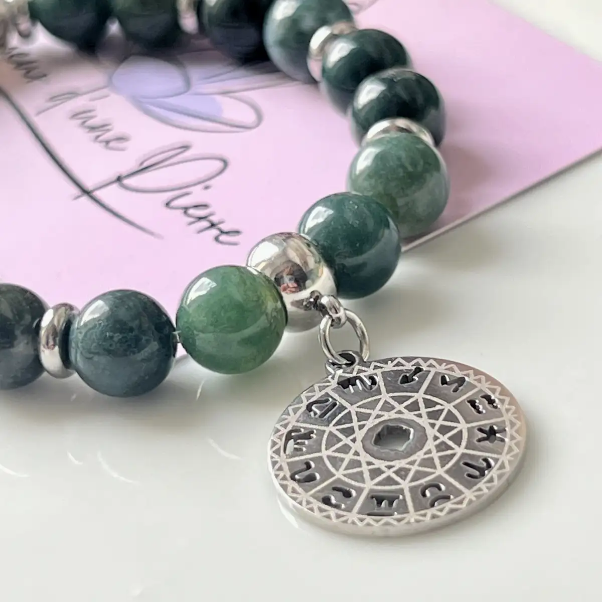 Bracelet Agate Mousse – Perles 8 mm avec Breloque Inox