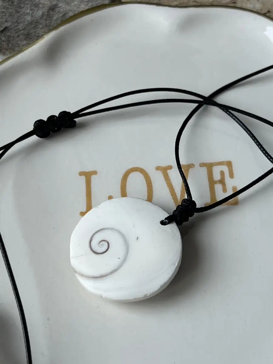 Pendentif Œil de Sainte Lucie – 3,5 cm