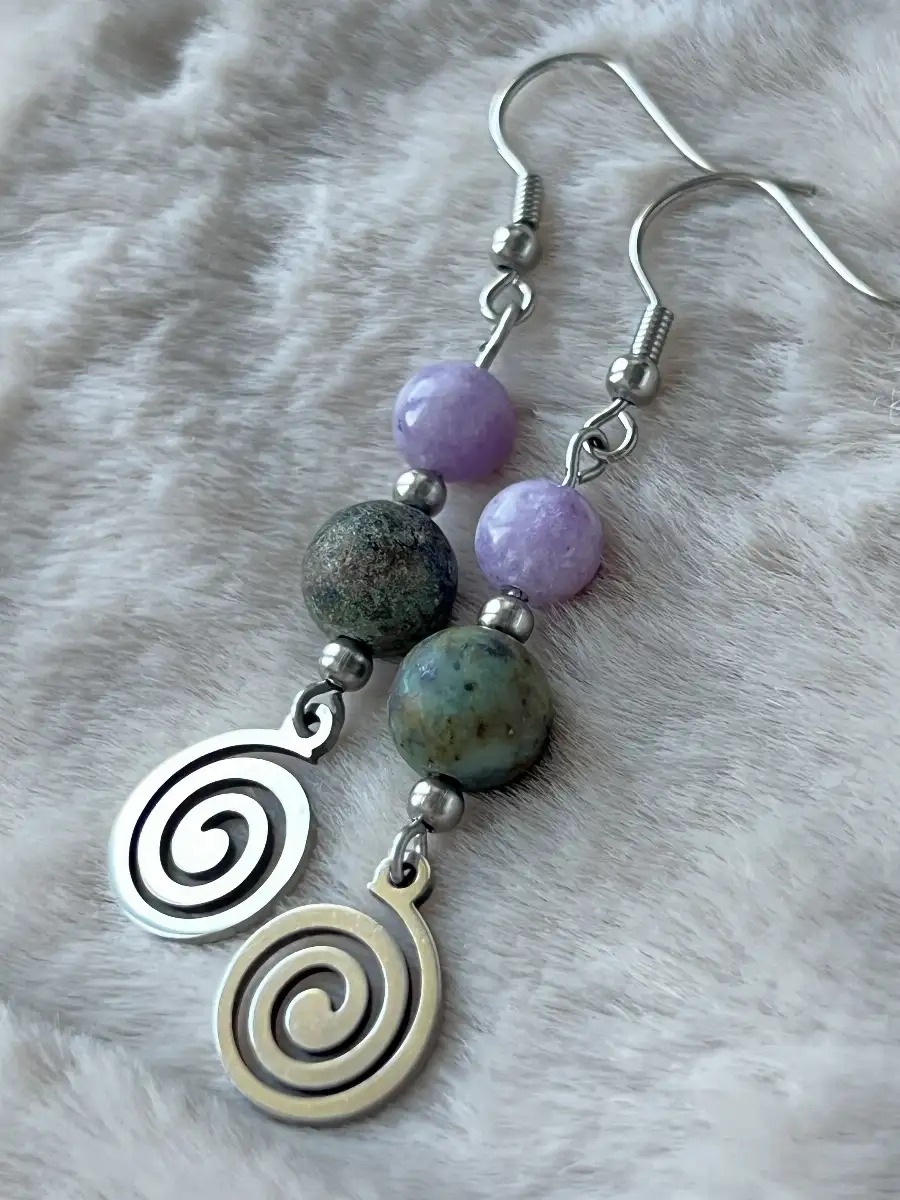 Boucles d’oreilles Lépidolite & Turquoise Africaine