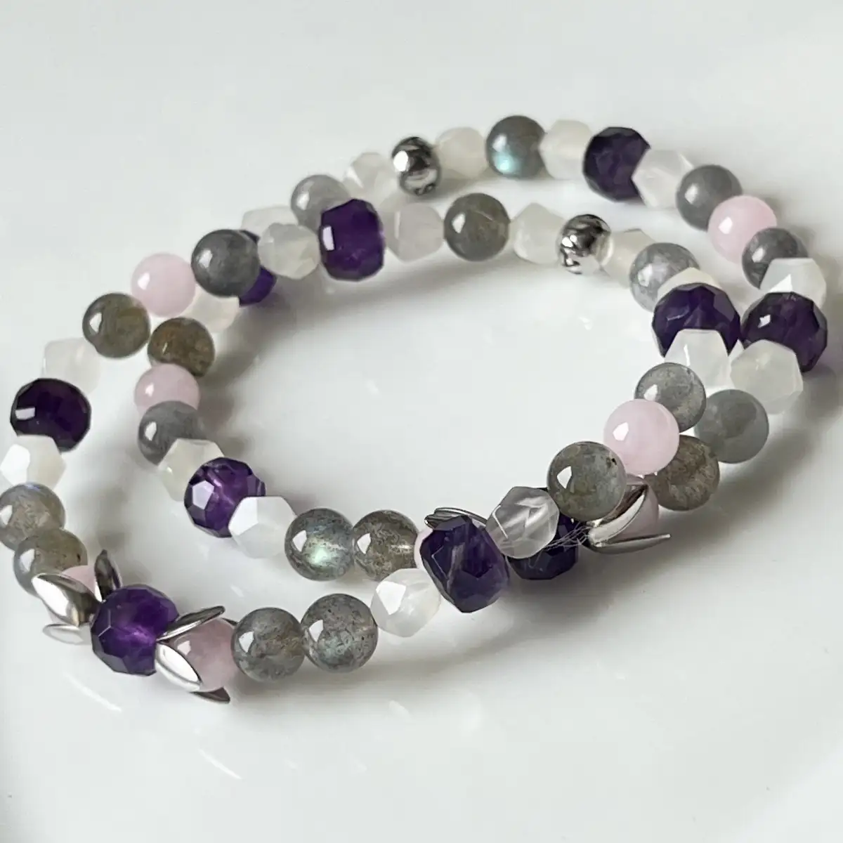 Bracelet Labradorite Extra – Quartz Rose, Améthyste & Pierre de Lune