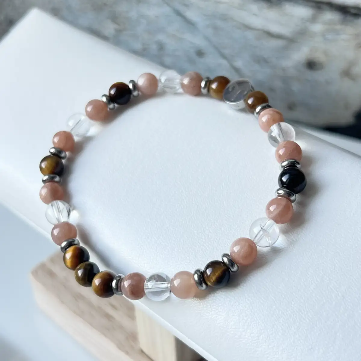 Bracelet Bélier – Œil de Tigre, Cristal de Roche & Pierre du Soleil