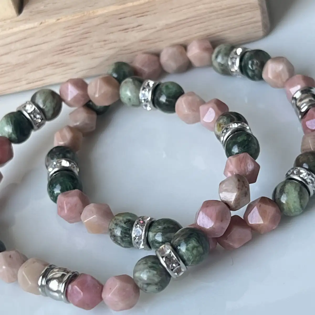 Bracelet Rhodochrosite & Fuschite – Apaisement et harmonie intérieure